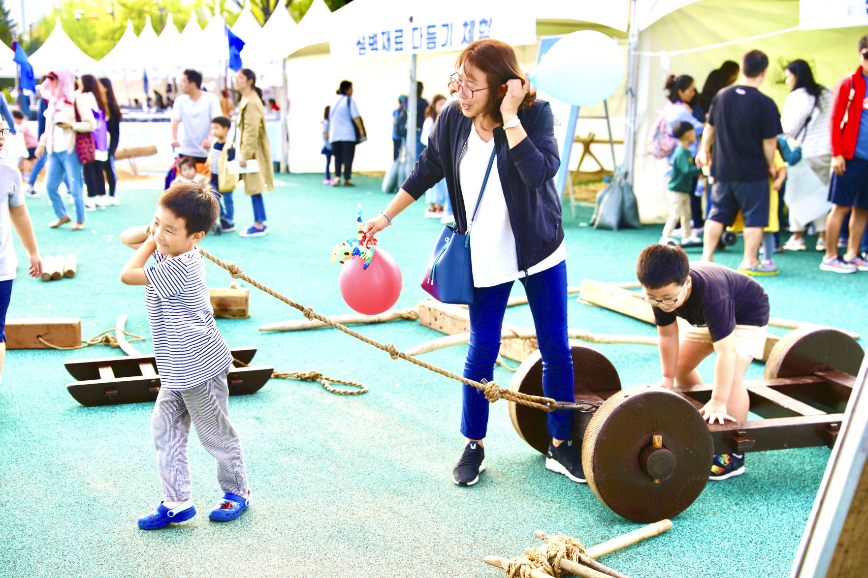 110419SouthKorea18YON.jpg